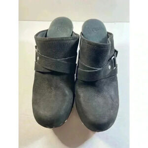Ugg shoes